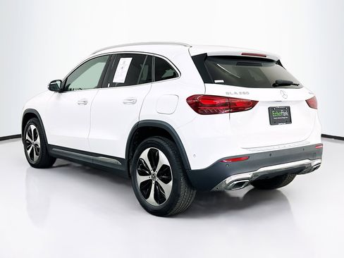 Used 2025 Mercedes-Benz GLA 250 4MATIC image 5