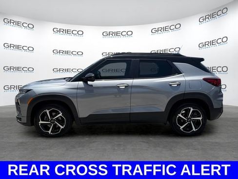 Used 2023 Chevrolet TrailBlazer RS w/ Sun and Liftgate Package FWD image 4