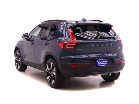 New 2026 Volvo XC40 B5 Plus w/ Protection Package Premier image 5