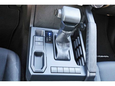 Used 2024 Toyota Tacoma SR image 25