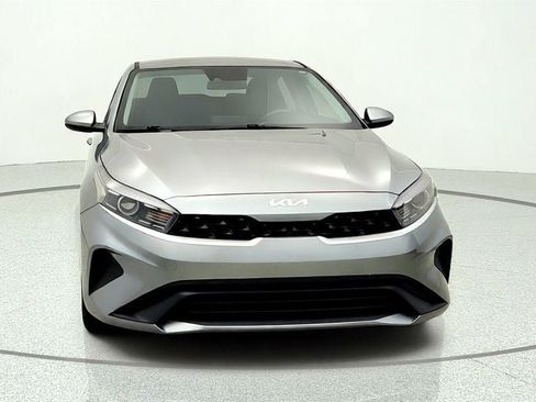 Used 2023 Kia Forte LXS FWD image 2