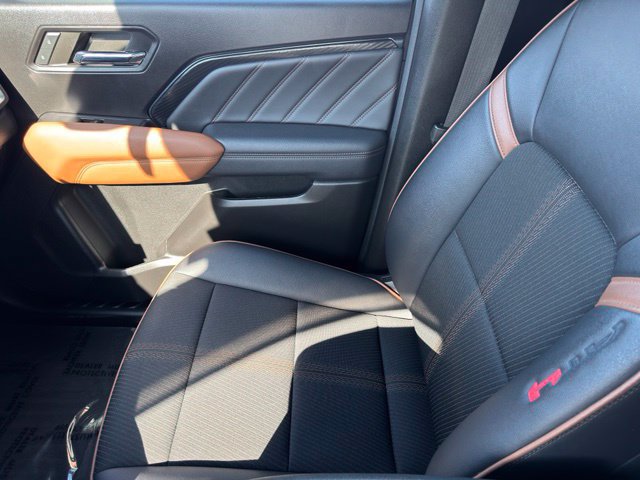 Certified 2024 GMC Canyon AT4 AWD/4WD image 26