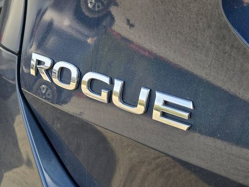 Used 2016 Nissan Rogue SL w/ SL Premium Package image 10