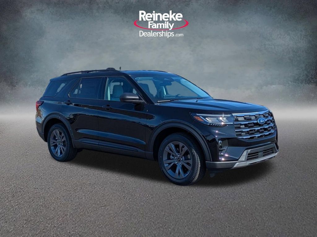 New 2026 Ford Explorer Active w/ Active Comfort Package AWD/4WD image 3