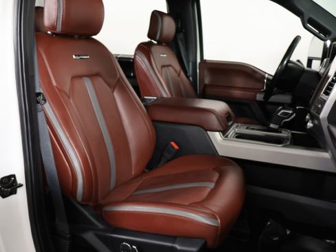 Used 2019 Ford F150 Platinum w/ Equipment Group 701A Luxury image 14