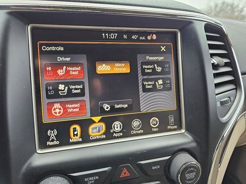 Used 2016 Jeep Grand Cherokee Limited w/ Luxury Group II image 53