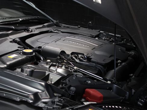 Used 2020 Jaguar F-TYPE R-Dynamic image 25