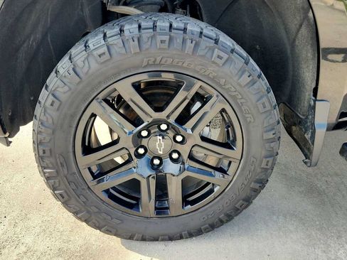 Used 2023 Chevrolet Silverado 1500 LT Trail Boss w/ Protection Package AWD/4WD image 29