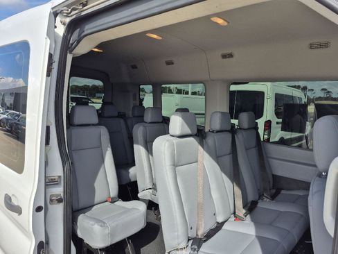 Certified 2019 Ford Transit 350 XL image 19