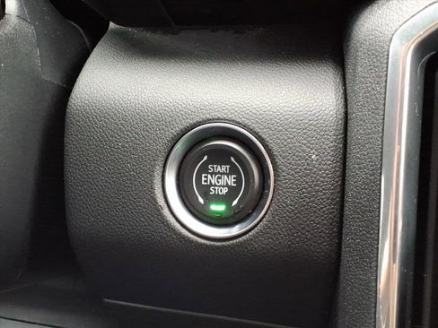 Used 2025 GMC Acadia Elevation image 19