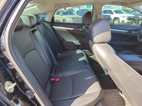 Used 2017 Honda Civic Touring image 28