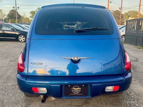 Used 2010 Chrysler PT Cruiser image 4