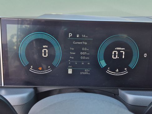 Certified 2024 Hyundai Sonata SEL FWD image 30