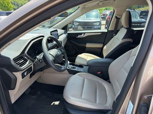 Used 2020 Ford Escape SEL FWD image 13
