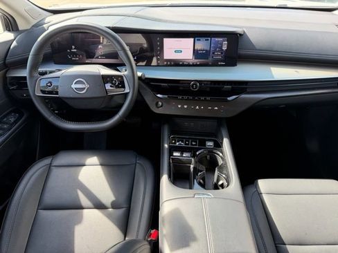 Used 2025 Nissan Murano SL image 15