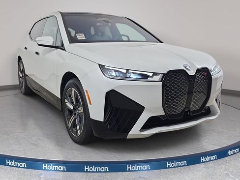 Certified 2024 BMW iX xDrive50 w/ Sport Package AWD/4WD image 3
