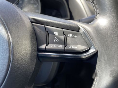 Used 2018 MAZDA MAZDA3 Touring image 15