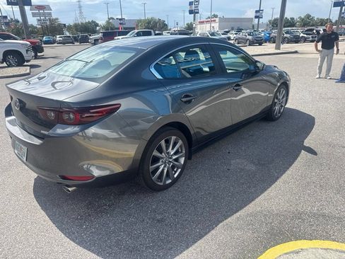 Used 2025 MAZDA MAZDA3 s FWD image 5