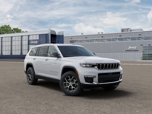 New 2025 Jeep Grand Cherokee L Limited w/ Luxury Tech Group II image 27