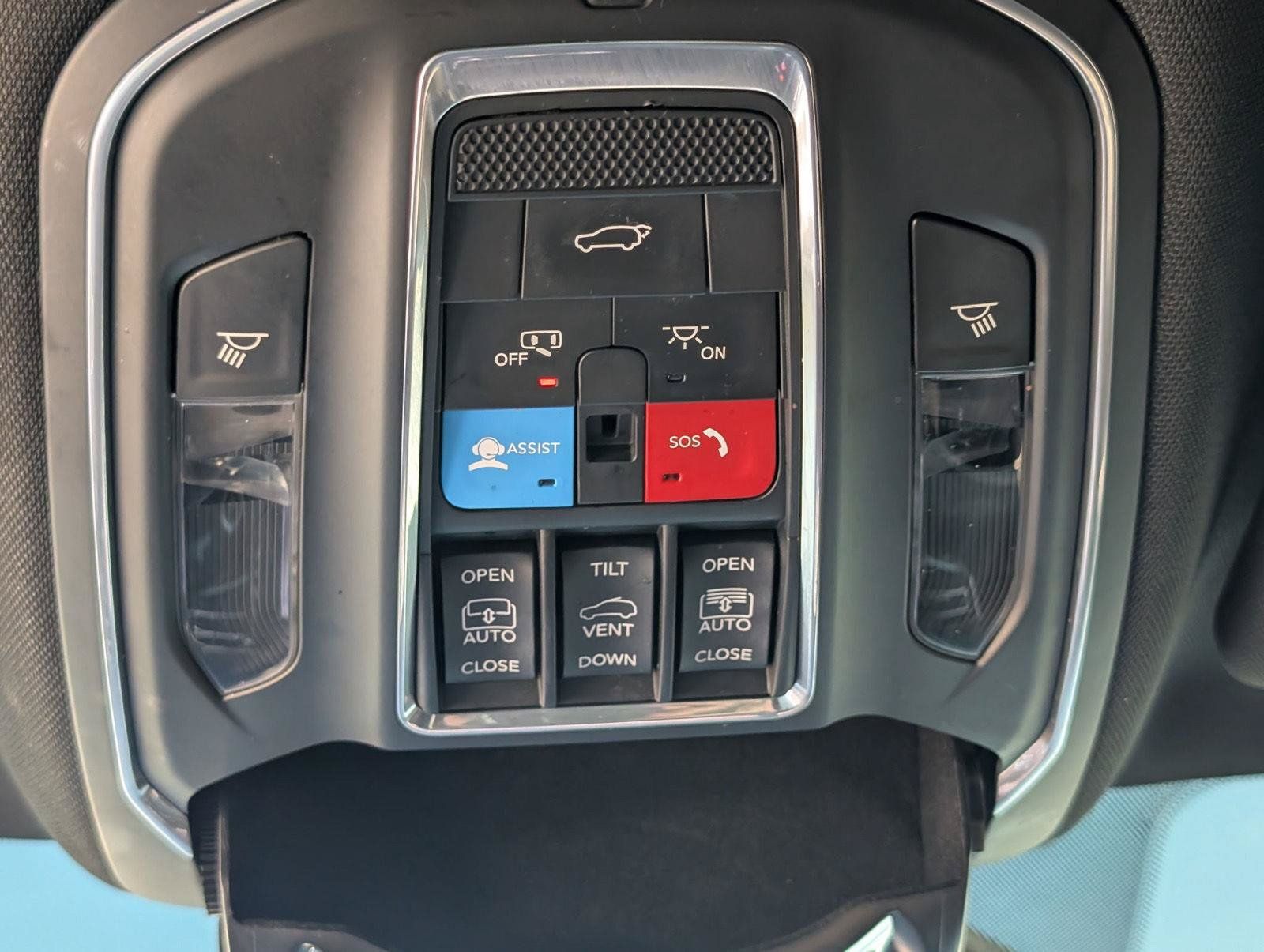 Used 2022 Jeep Wagoneer Series III w/ Premium Group I RWD image 25