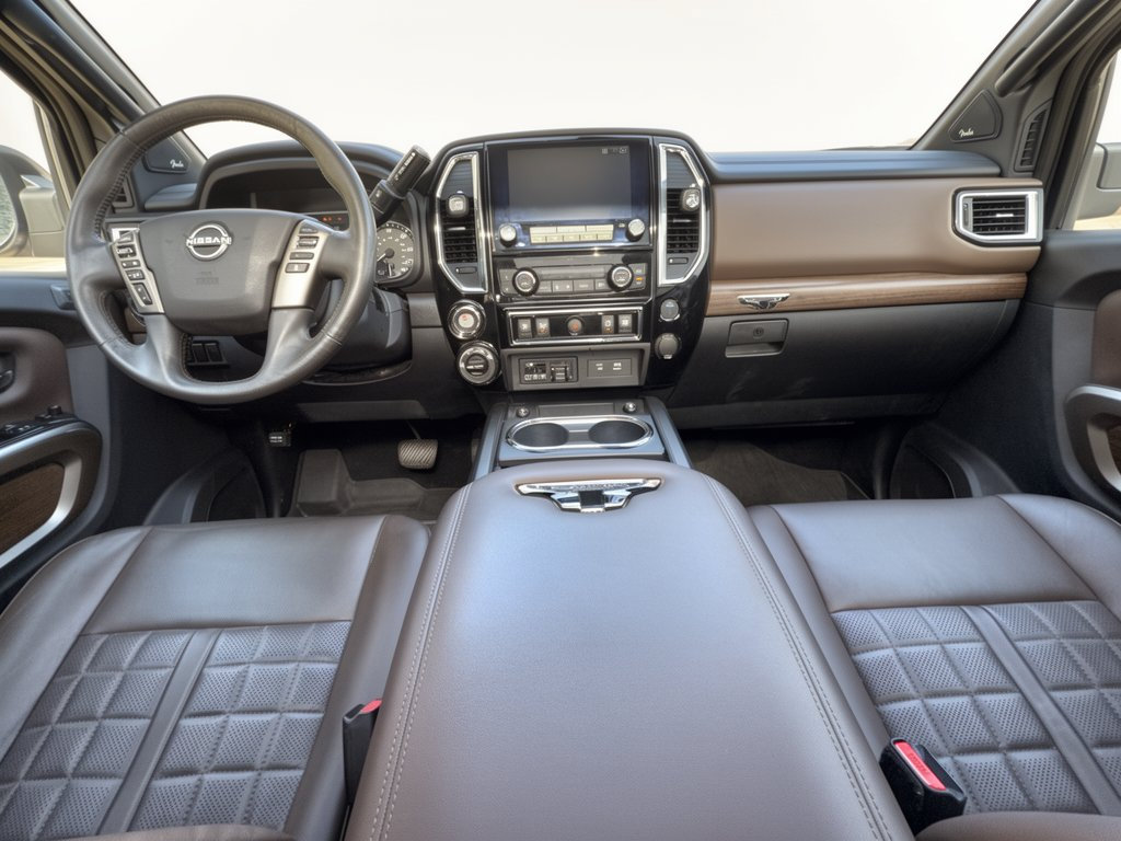 Used 2023 Nissan Titan Platinum Reserve w/ Moonroof Package AWD/4WD image 17
