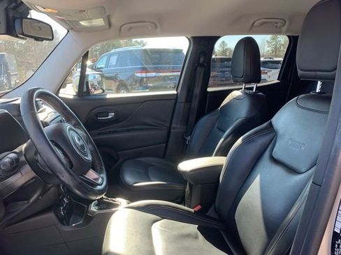 Used 2016 Jeep Renegade Limited image 21