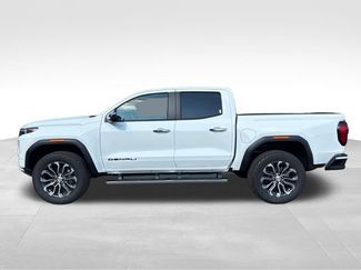 New 2026 GMC Canyon Denali w/ LPO, Black Badging Package AWD/4WD video 2