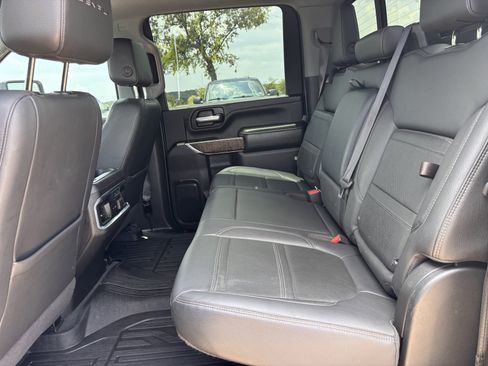 Used 2021 GMC Sierra 3500 Denali w/ Denali Ultimate Package AWD/4WD image 17