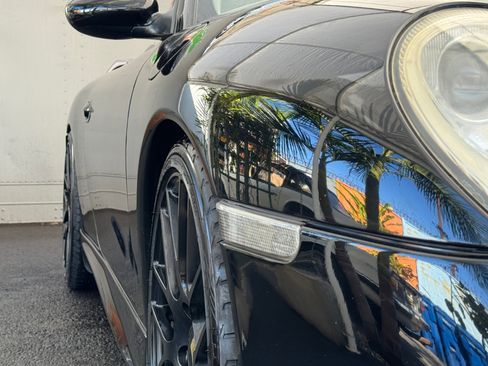 Used 2002 Porsche 911 Cabriolet image 33