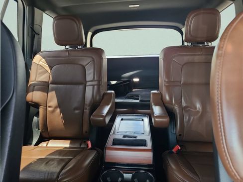 Used 2020 Lincoln Aviator Reserve w/ Equipment Group 202A AWD/4WD image 9