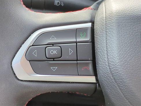 Used 2024 Jeep Compass Trailhawk image 21