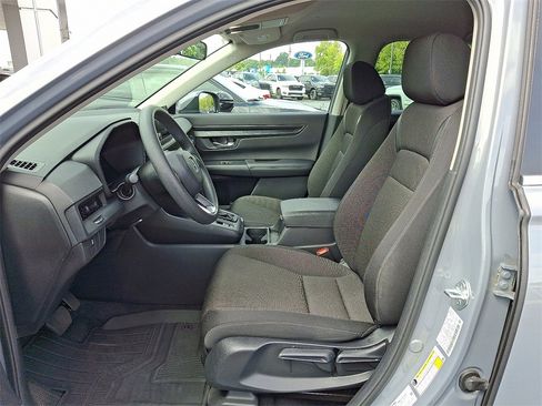 Used 2023 Honda CR-V LX image 10