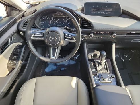 Used 2022 MAZDA MAZDA3 s image 17