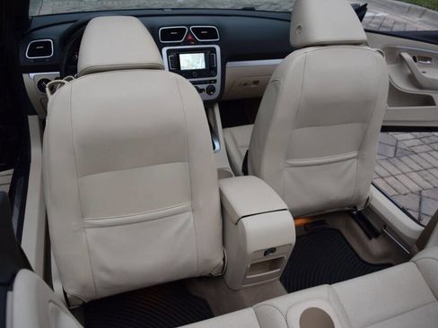 Used 2016 Volkswagen Eos Komfort image 58