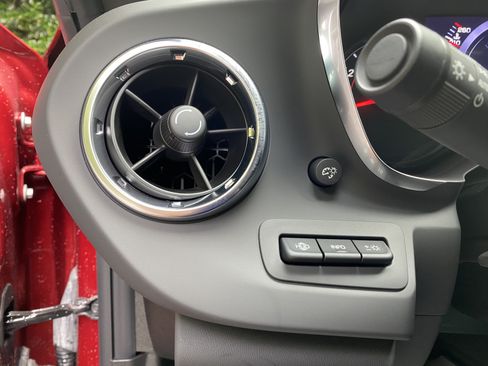 Used 2024 Chevrolet Camaro SS RWD image 17