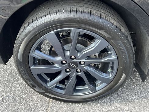 Used 2022 Chevrolet Equinox RS w/ RS Leather Package image 18