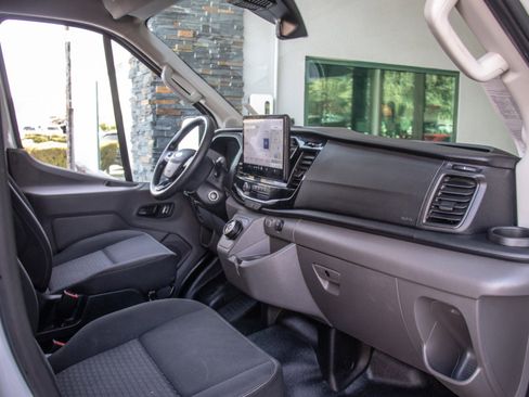 Used 2023 Ford E-Transit Medium Roof w/ Interior Upgrade Package image 18