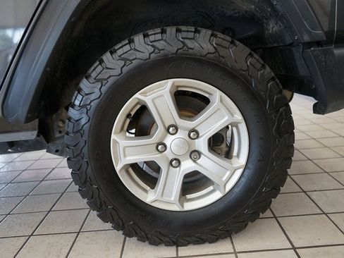 Used 2019 Jeep Wrangler Unlimited Sport S image 54