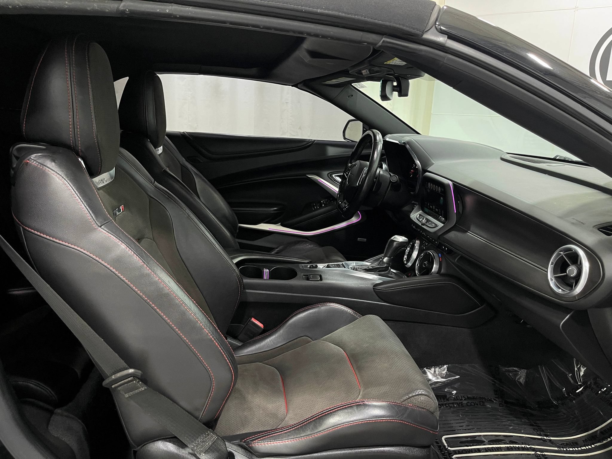 Used 2018 Chevrolet Camaro SS RWD image 29