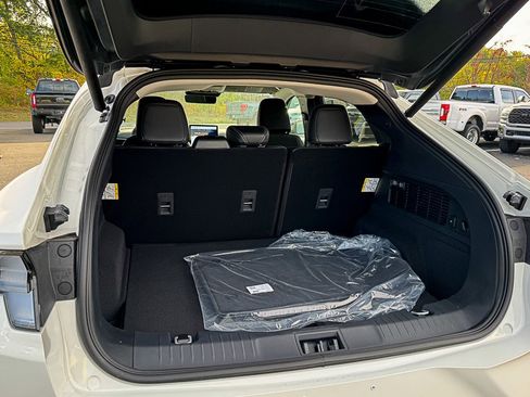 New 2025 Ford Mustang Mach-E Premium image 17