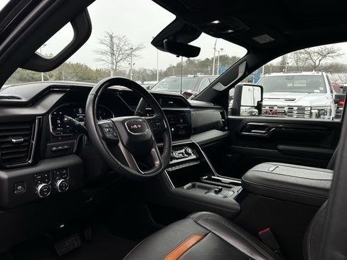 Used 2024 GMC Sierra 3500 AT4 w/ AT4 Premium Plus Package image 19