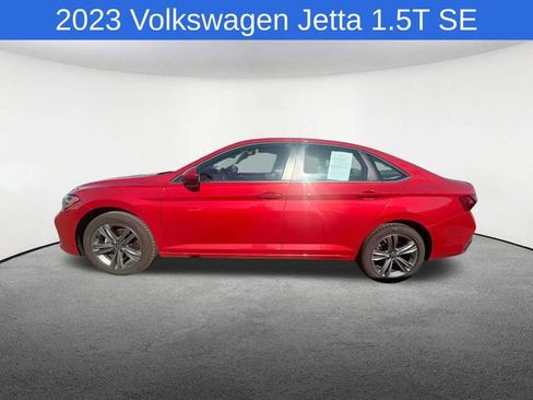 Used 2023 Volkswagen Jetta SE w/ Panoramic Sunroof Package FWD image 3