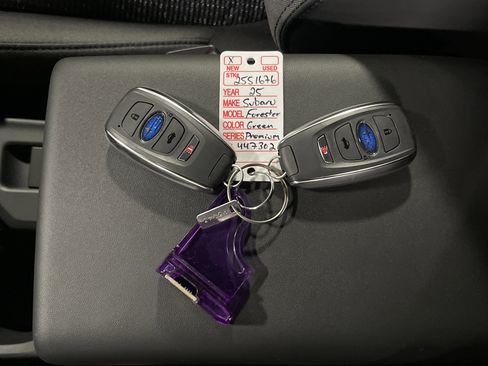 New 2025 Subaru Forester Premium image 24