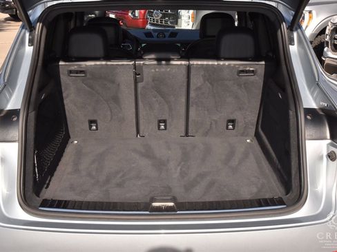 Used 2023 Porsche Cayenne image 26