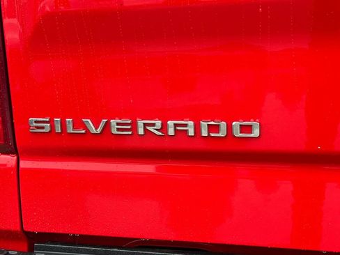 Used 2020 Chevrolet Silverado 1500 LT w/ Texas Edition image 15