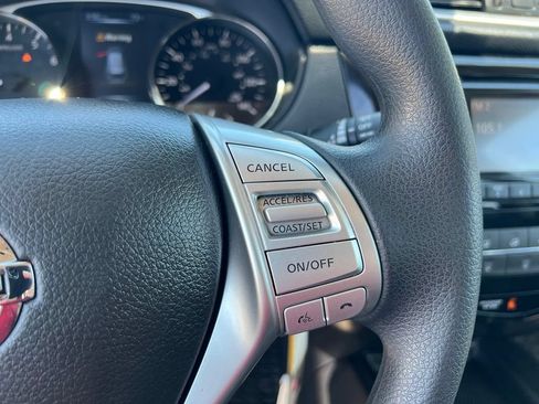 Used 2016 Nissan Rogue S AWD/4WD image 38