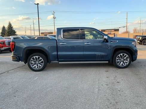New 2026 GMC Sierra 1500 Denali w/ Denali Reserve Package AWD/4WD image 3