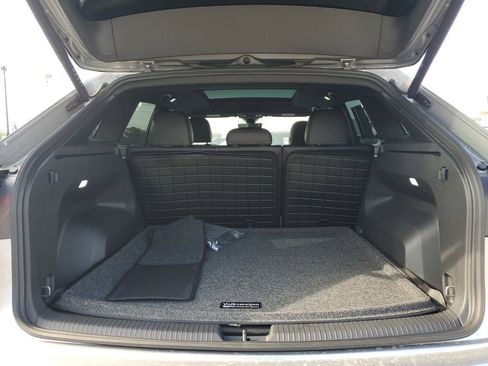 New 2026 Volkswagen Atlas Cross Sport SE FWD image 8