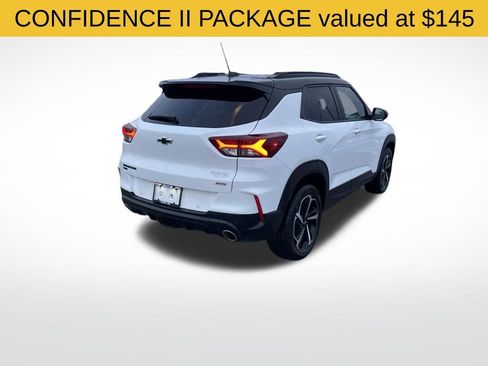 Used 2023 Chevrolet TrailBlazer RS w/ Sun and Liftgate Package image 5