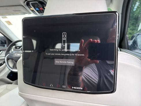 Certified 2023 Jeep Grand Cherokee L Overland w/ Rear Seat Video Group I AWD/4WD image 33